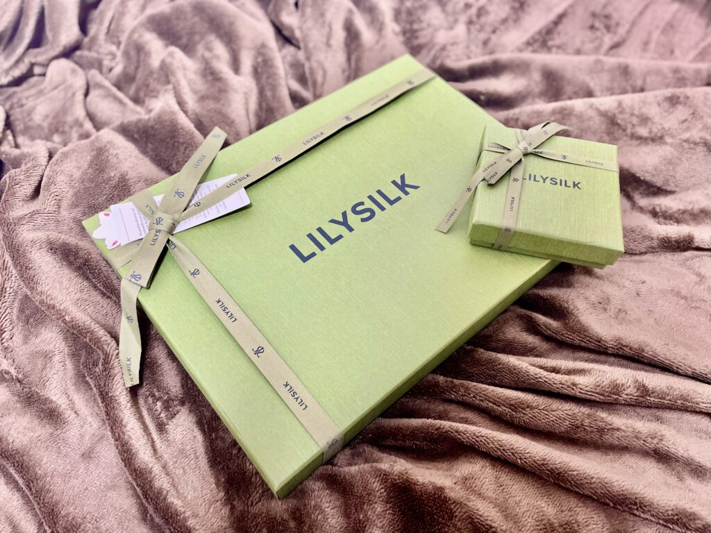 LILYSILK(リリーシルク)はどのように届く？